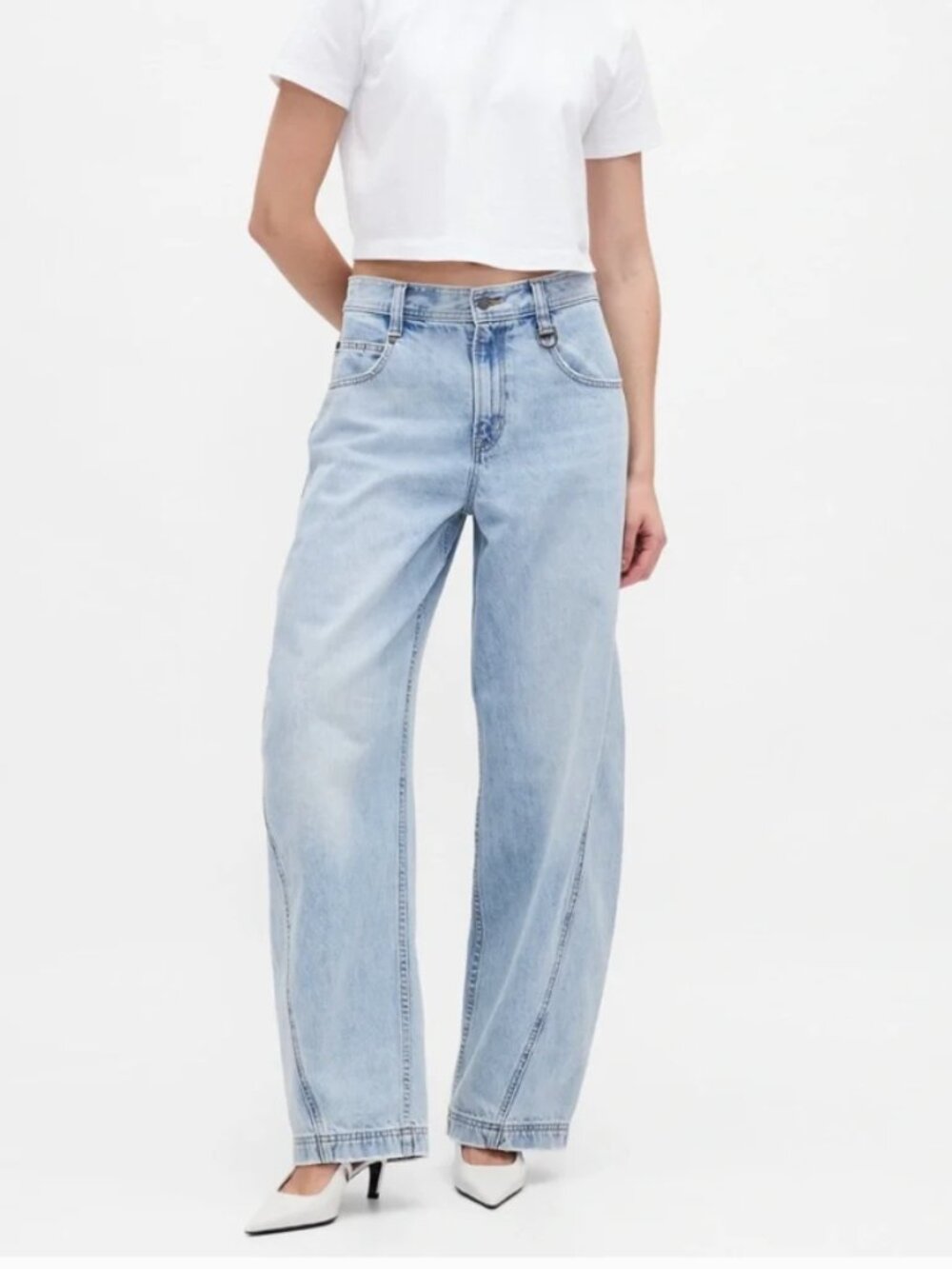GAP x BEIS Limited Edition High Rise Barrel Jeans, Medium Wash, Size 26 (2)